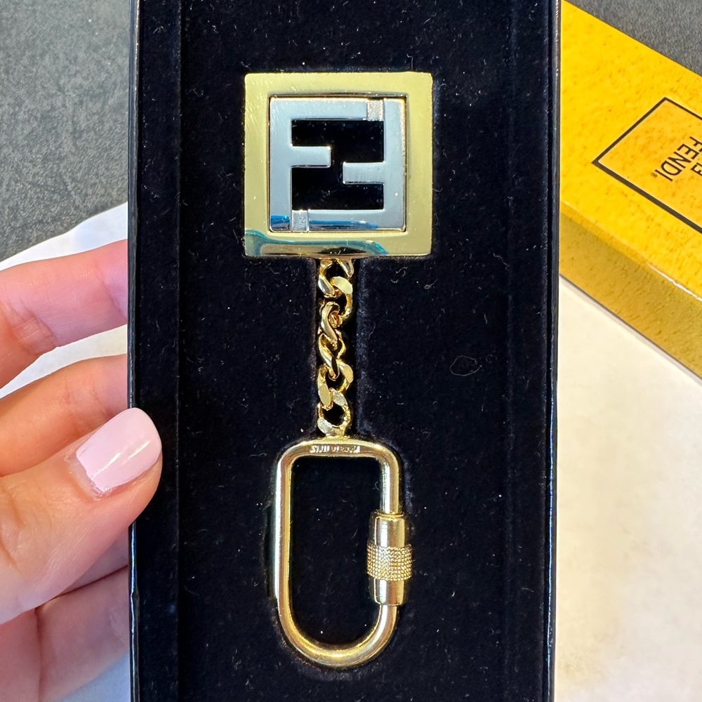 NIB vintage fendi key ring